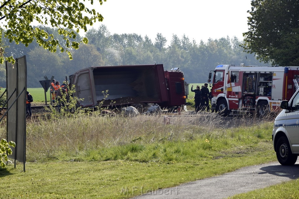 Schwerer VU LKW Zug Bergheim Kenten Koelnerstr P075.JPG - Miklos Laubert